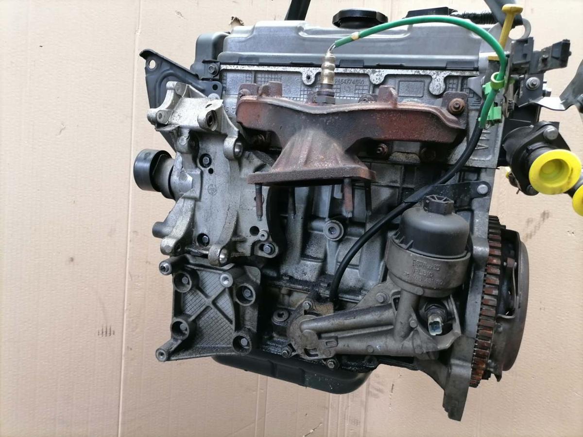 Peugeot 206+ original Motor 1.1 44kw *HFX* 5 Gang Schalter 54.455km BJ10